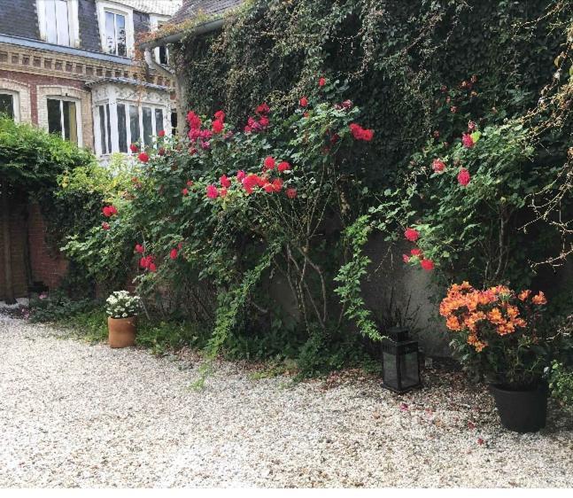 Maison Individuelle Dans Ancienne Ecurie ルーアン エクステリア 写真